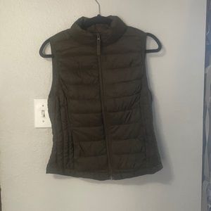 Love Tree Packable Green Vest - M